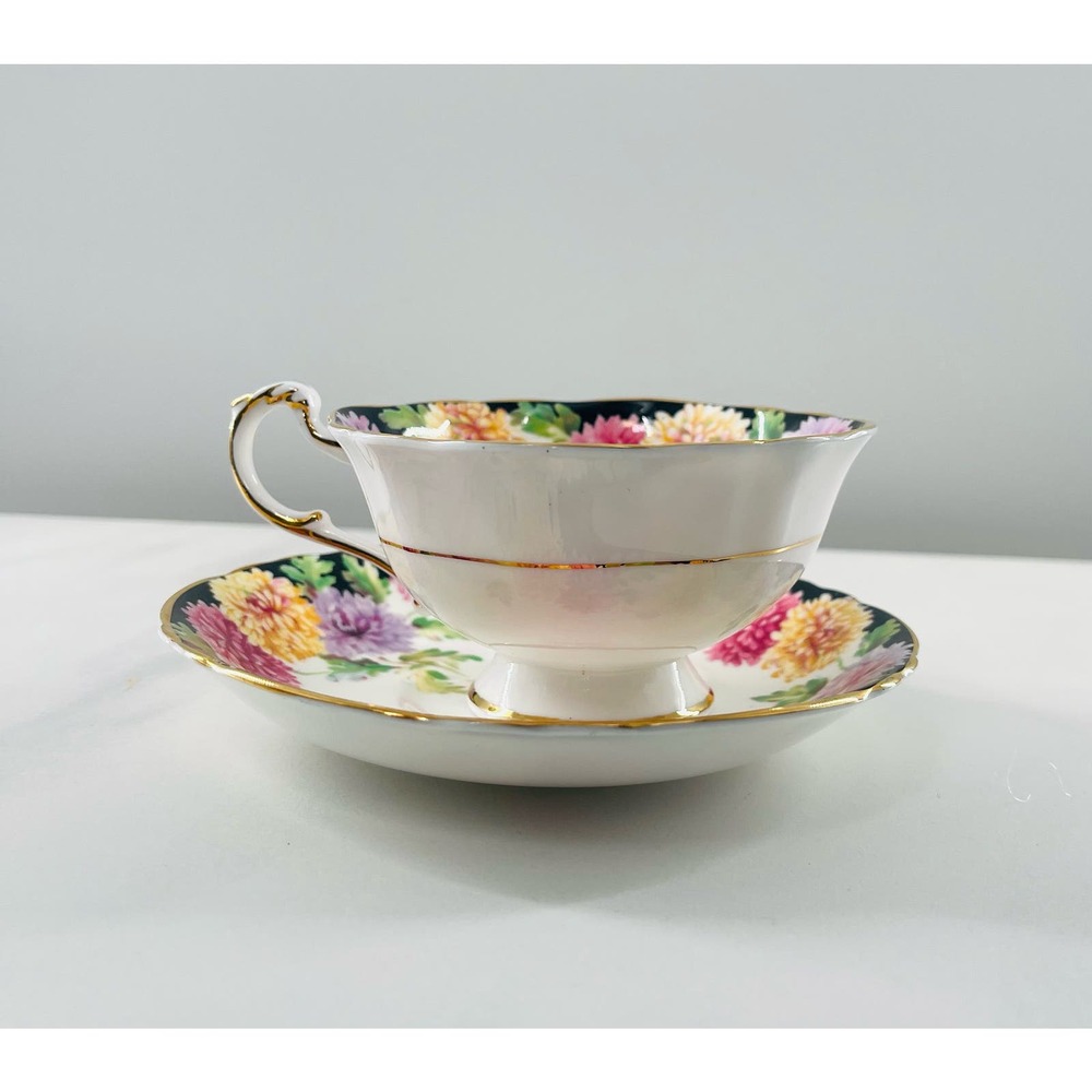 1939 Vintage PARAGON Fine Bone China Cup & Saucer CHRYSANTHEMUM (MUMS) FLOWERS - Picture 5 of 11